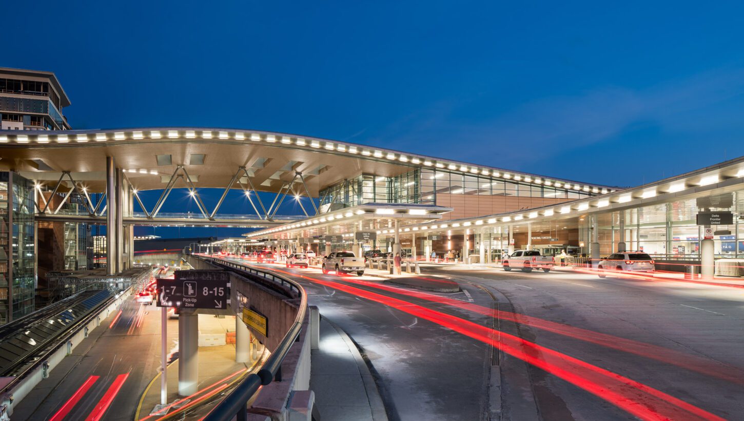 BNA Terminal Lobby and International Arrivals Facility Image